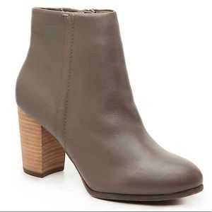 Gray Vionic Kennedy Ankle Boots